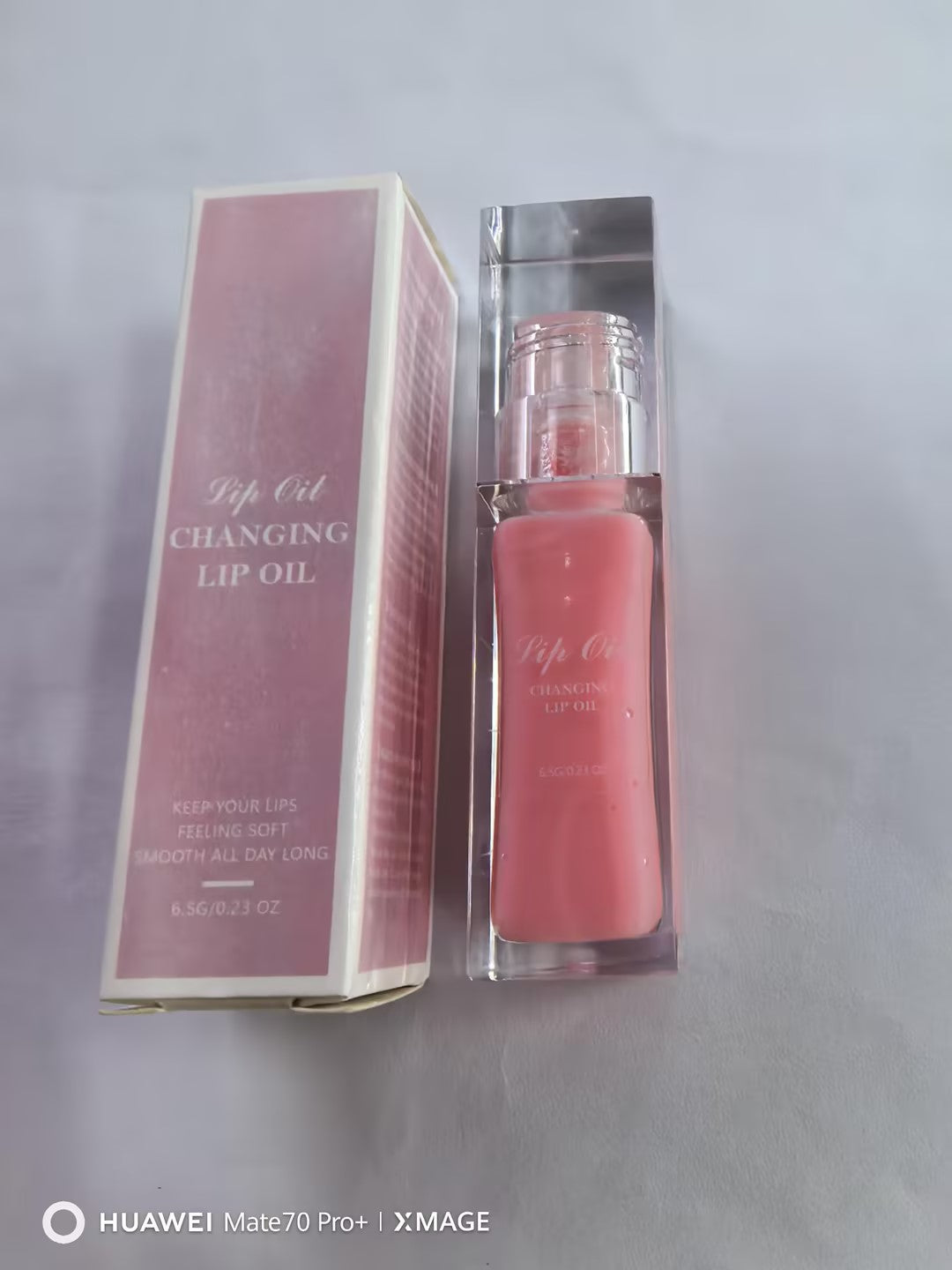 VelourLips Oil™ – Hydrating Fine Line Smoothing Lip Treatment