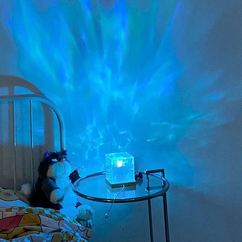 RippleGlow Prism™ – 16-Color Water Ripple Projection Lamp